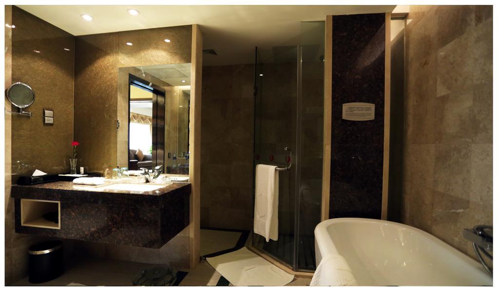 Zhengzhou Jianguo Hotel ภายนอก รูปภาพ